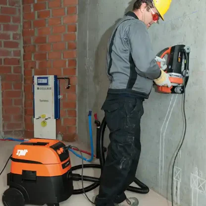 Vysávač Spit AC1630P s automatickým oklepom filtra